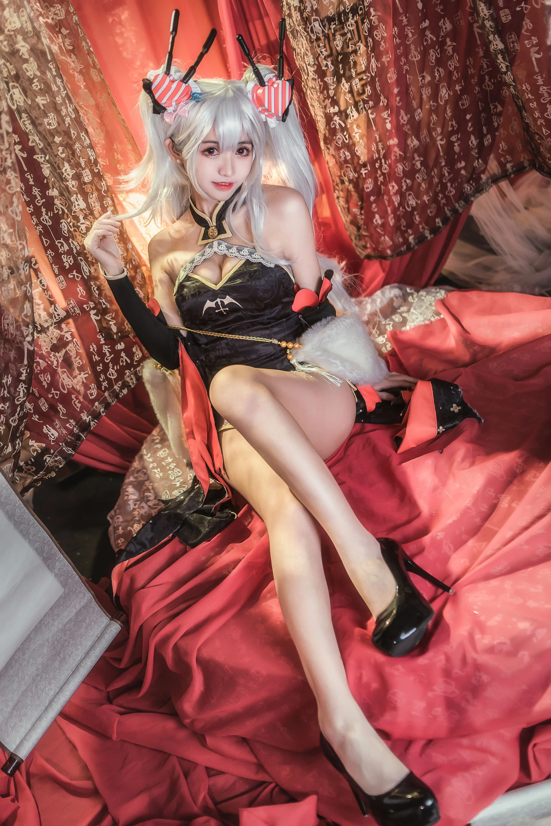 超人气Coser鳗鱼霏儿 碧蓝华裳 吸血鬼插图1