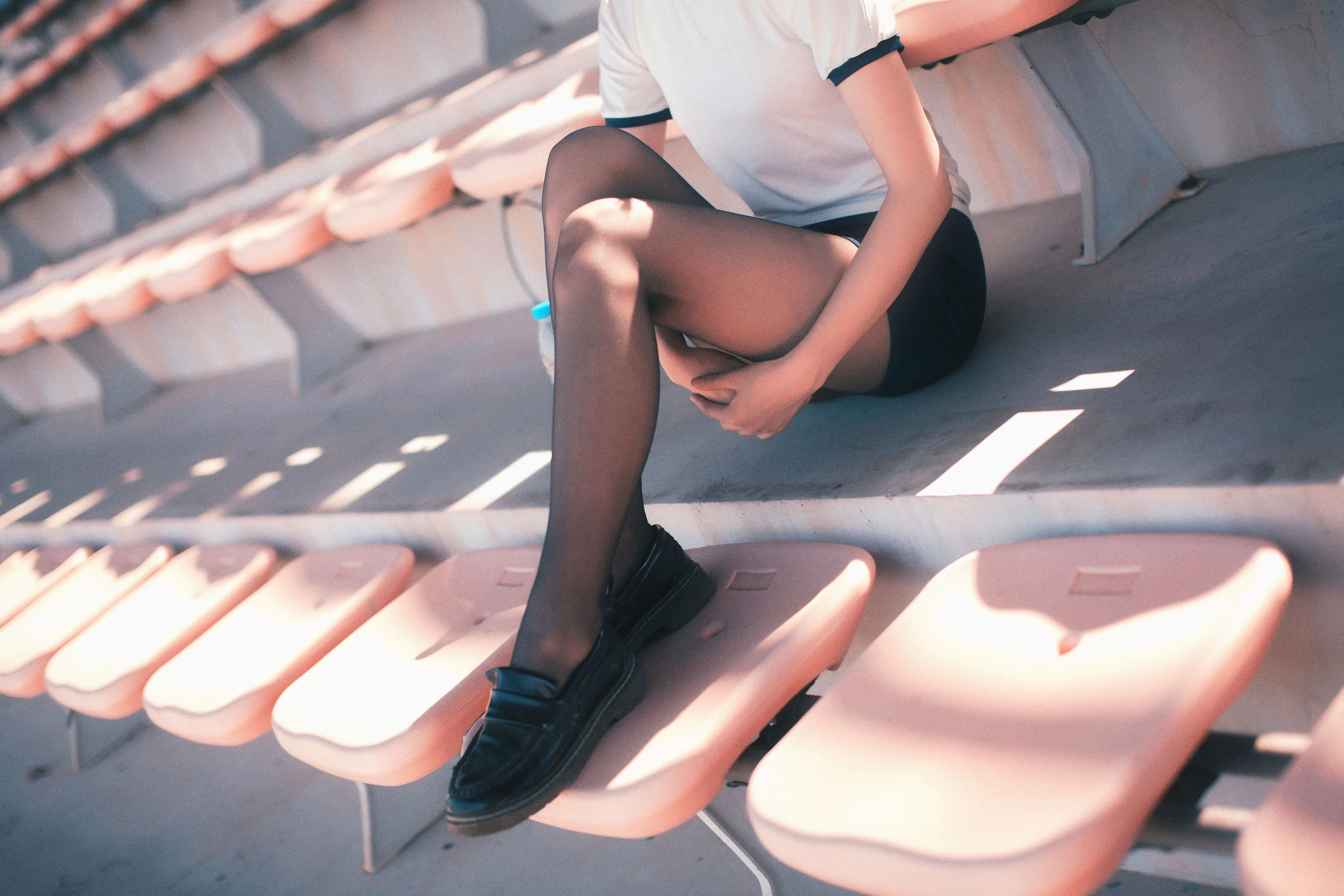 COS萌妹沧霁桔梗 – 黑丝体操服插图6