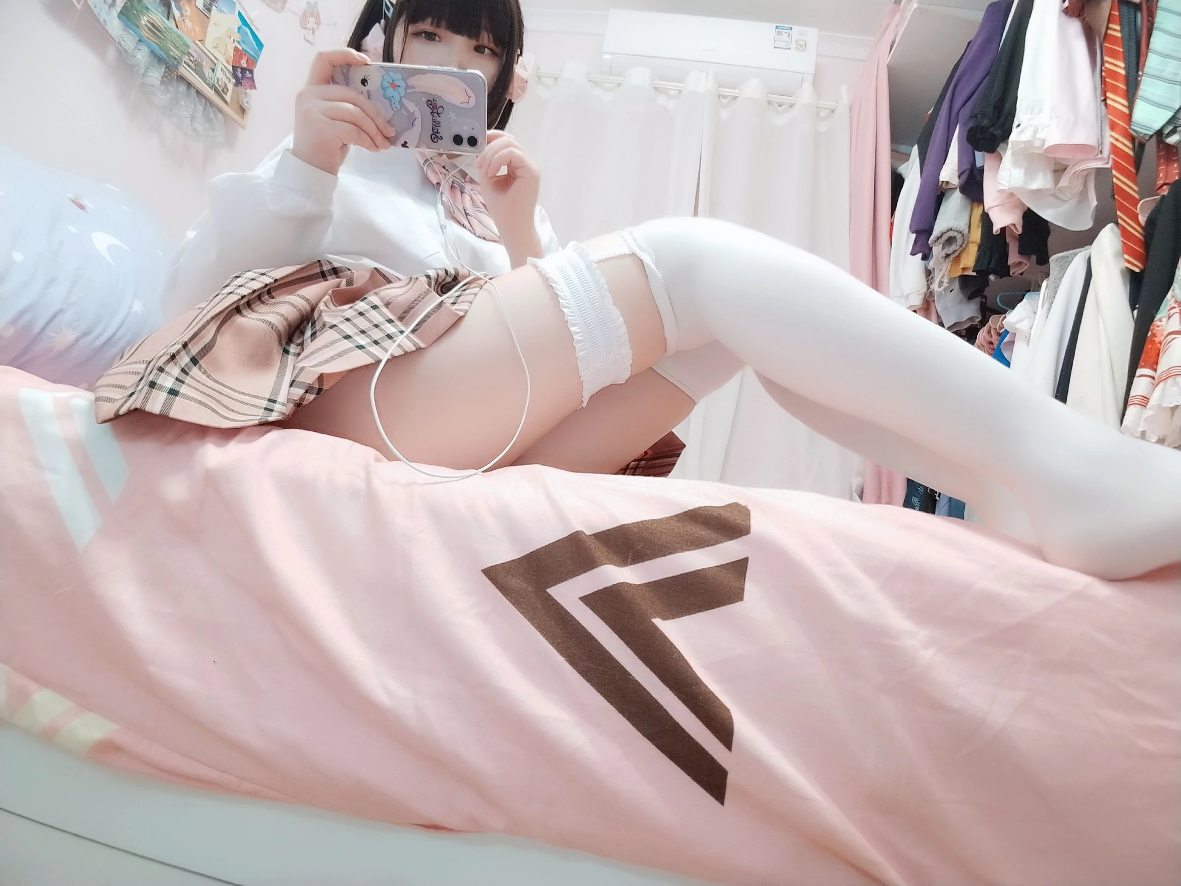 二次元美女古川kagura – 白丝JK插图7