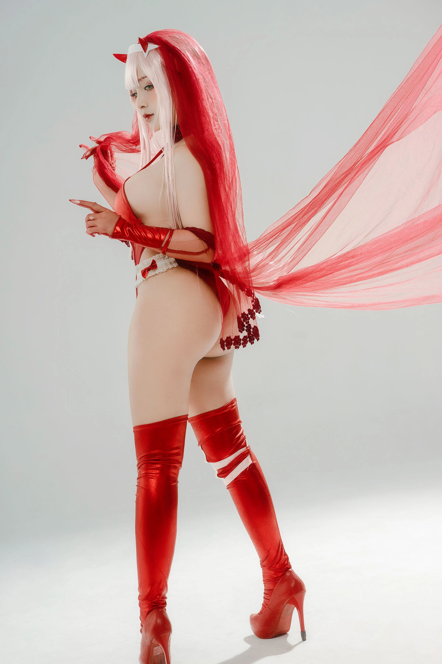 Sayo Momo – Zero Two Wedding Dress插图1