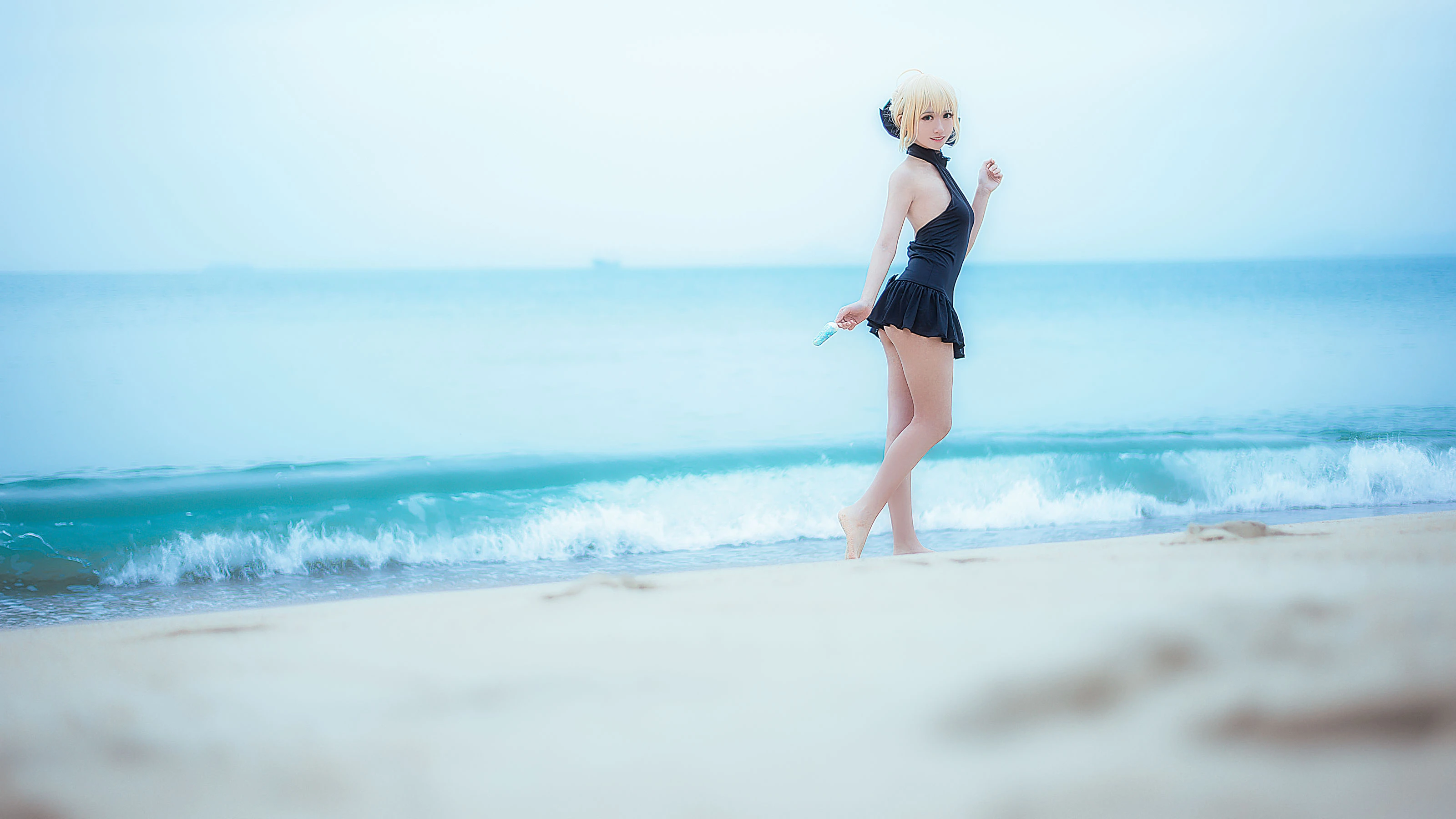 超人气Coser鳗鱼霏儿 King of Knight 海边插图6