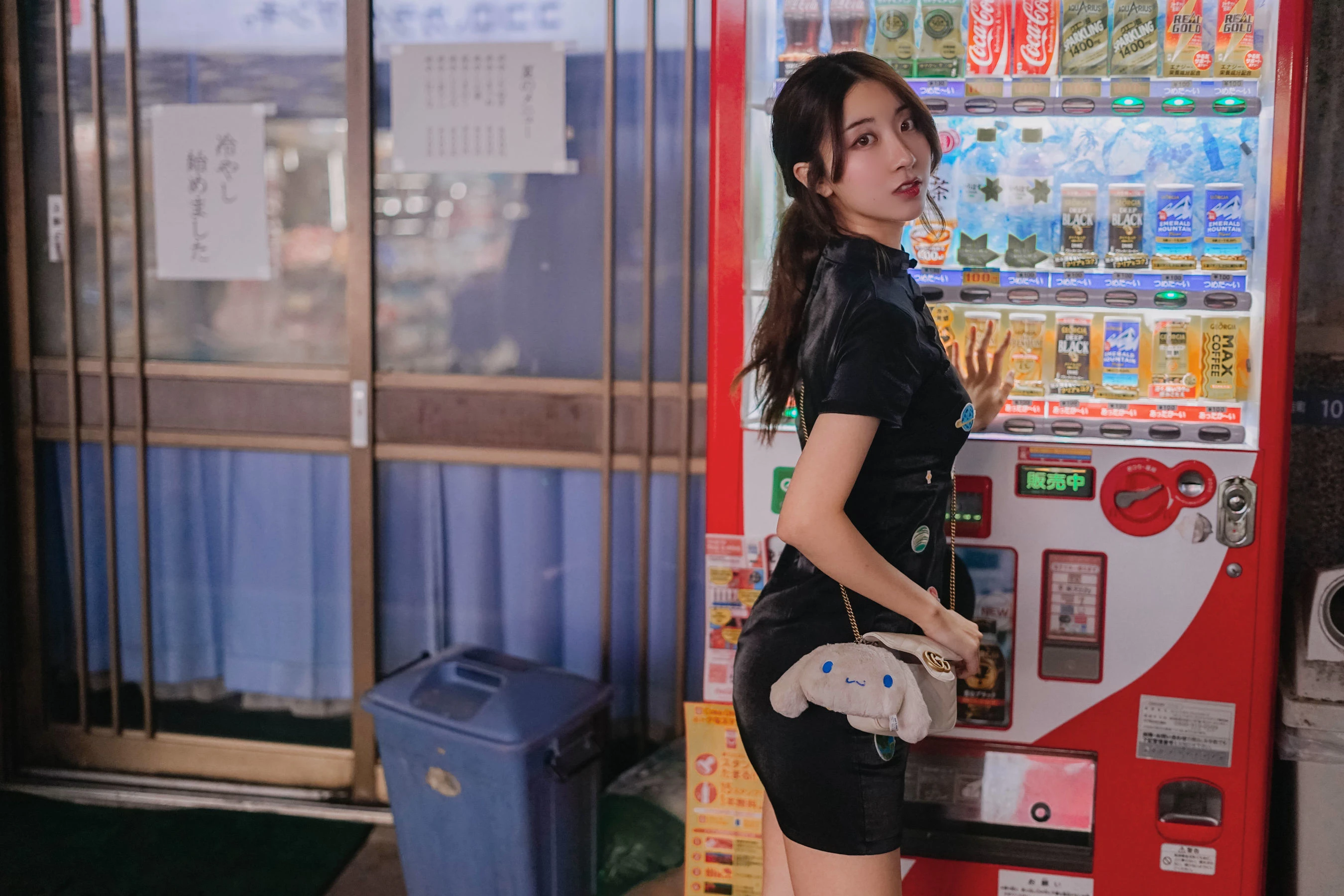 人气Coser黑川 旗袍插图5