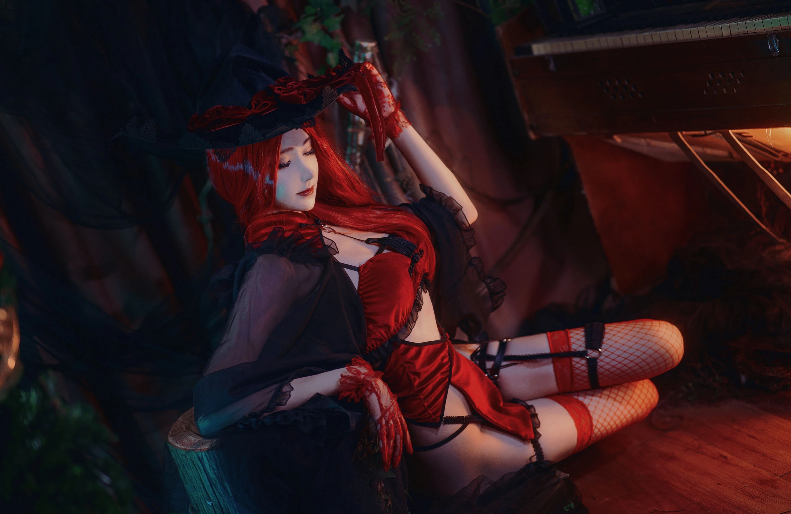 动漫博主南桃Momoko – 红女巫插图1