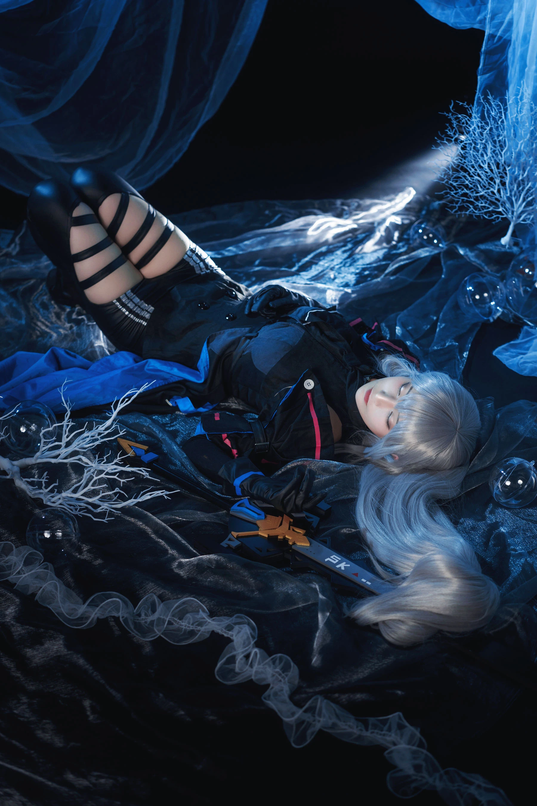 动漫博主铁板烧鬼舞w – 斯卡蒂插图3