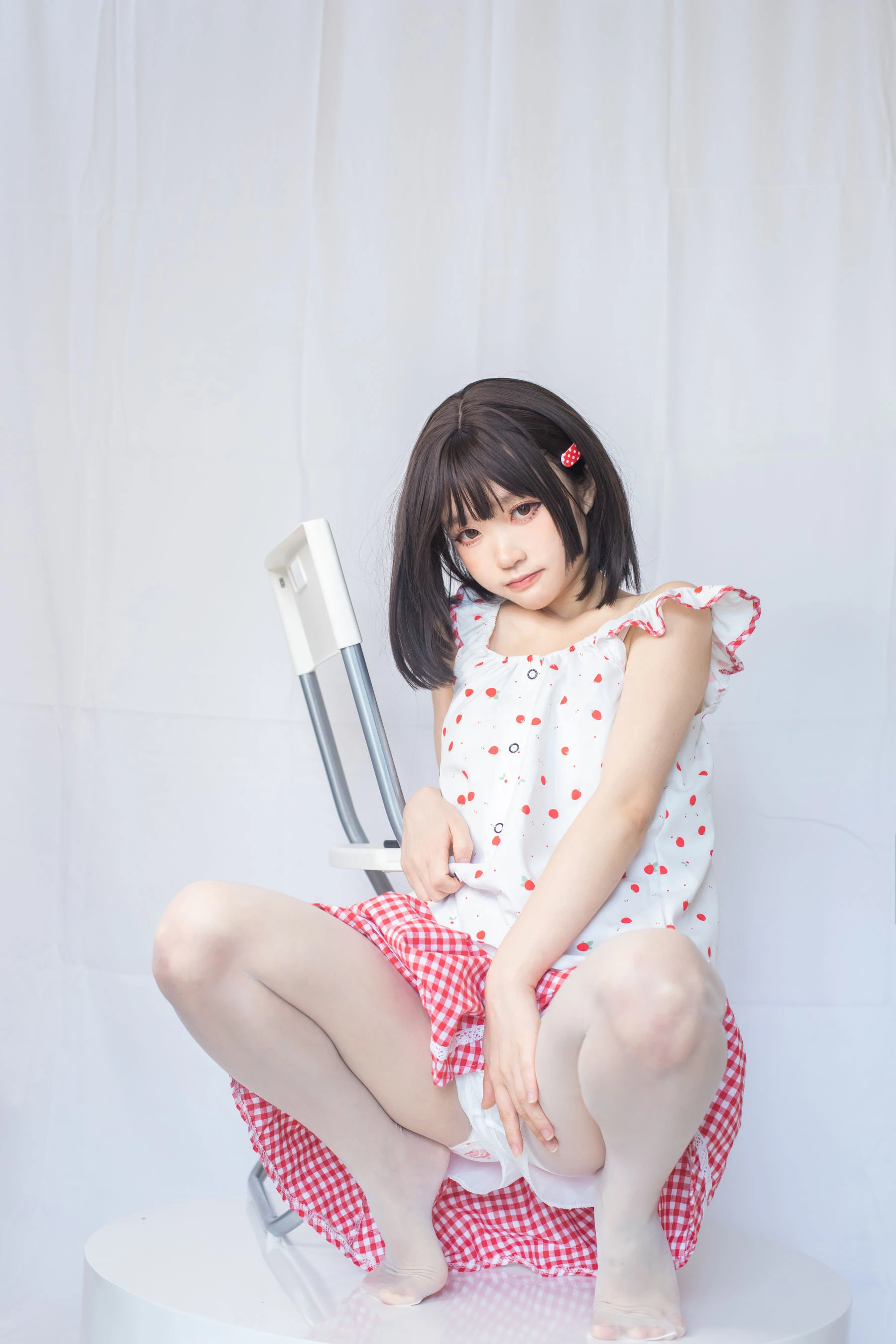 神沢永莉 – 粉色格子裙插图3