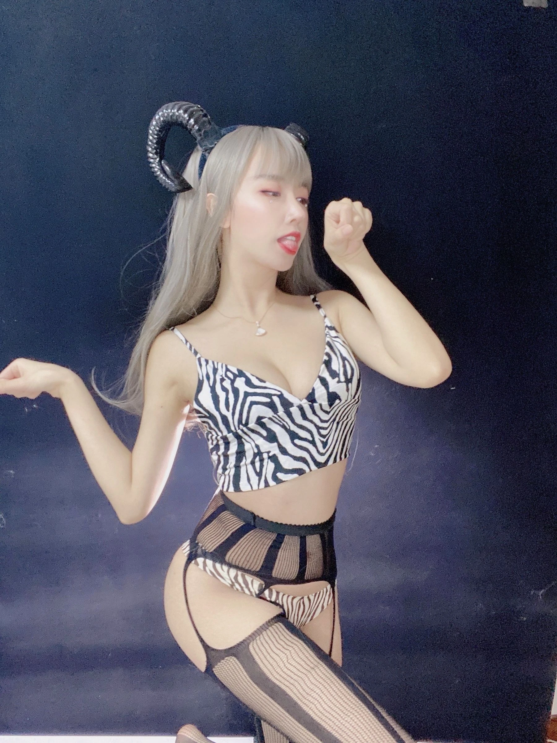 斗鱼米线线sama – 魅魔插图3