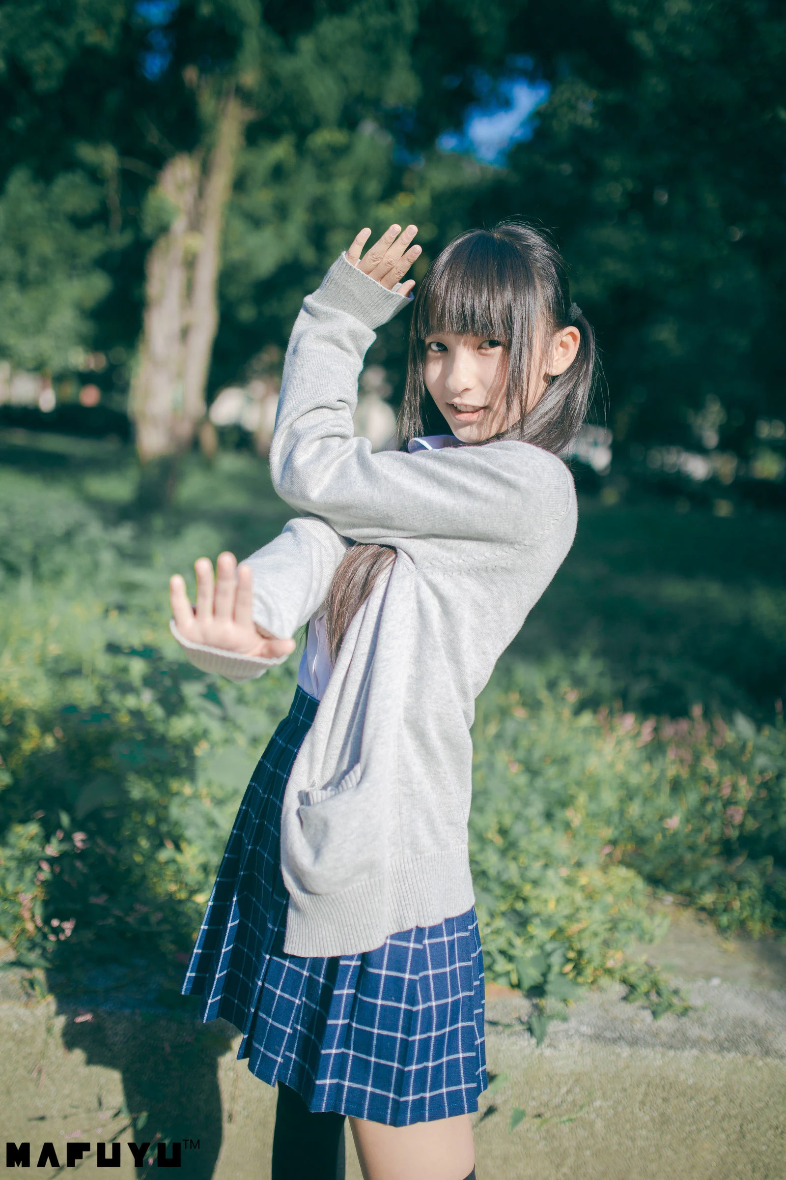 神楽板真冬 阳光校服系列套图插图6