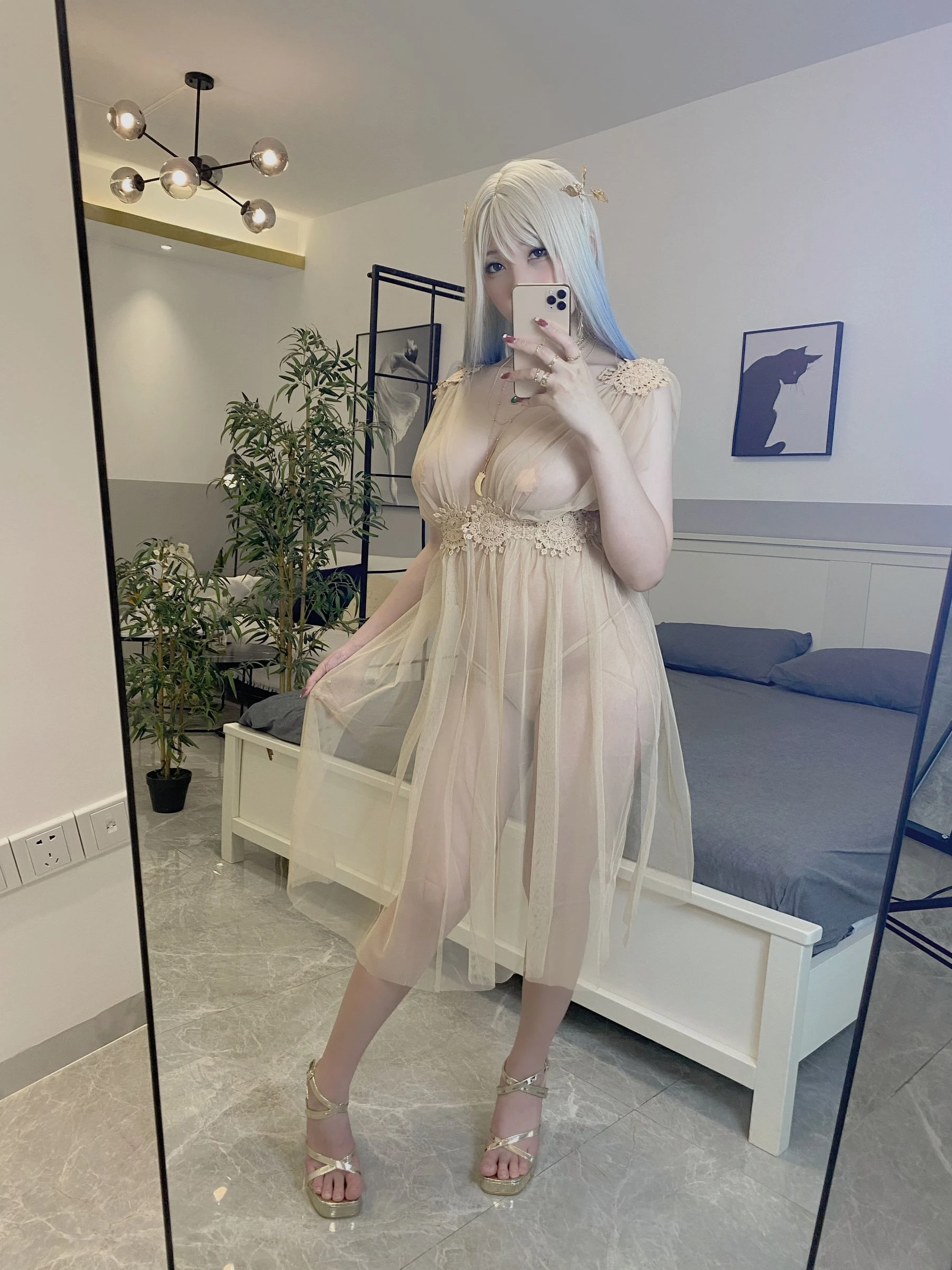 二次元巨乳美女鹿野希 [Fantia] 【2021年09月】金の紗衣物語~見え隠れするお尻插图7