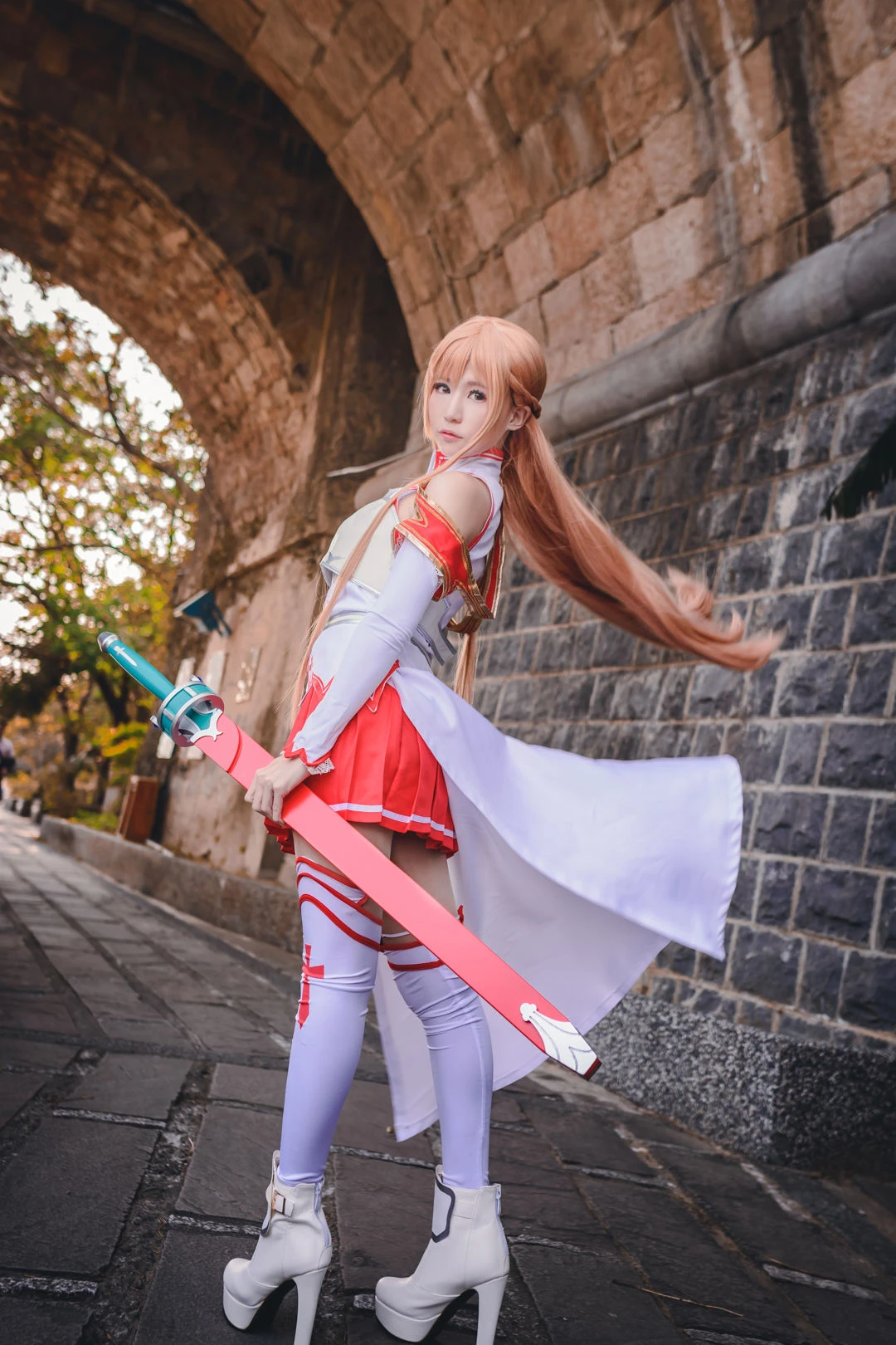 白神泱 – 亚丝娜插图1