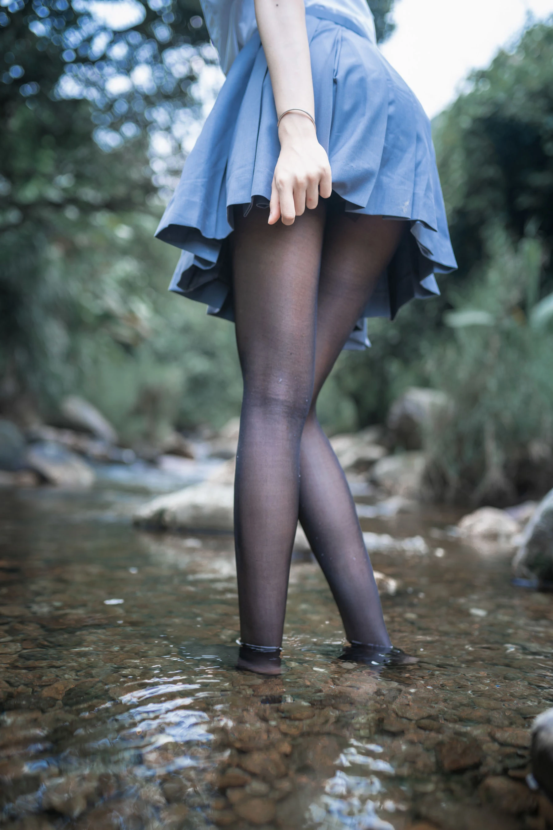 萌系小姐姐木绵绵OwO 水色溪边制服插图5