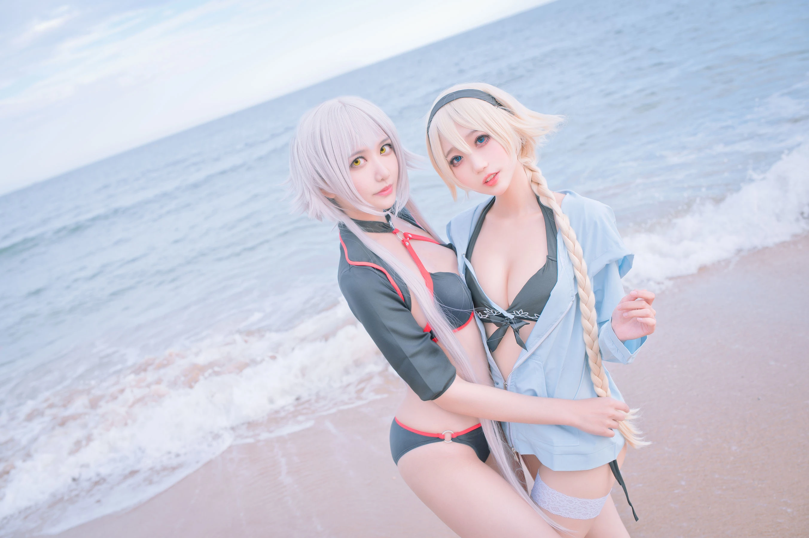 周叽是可爱兔兔 – 黑白贞双人泳衣插图4