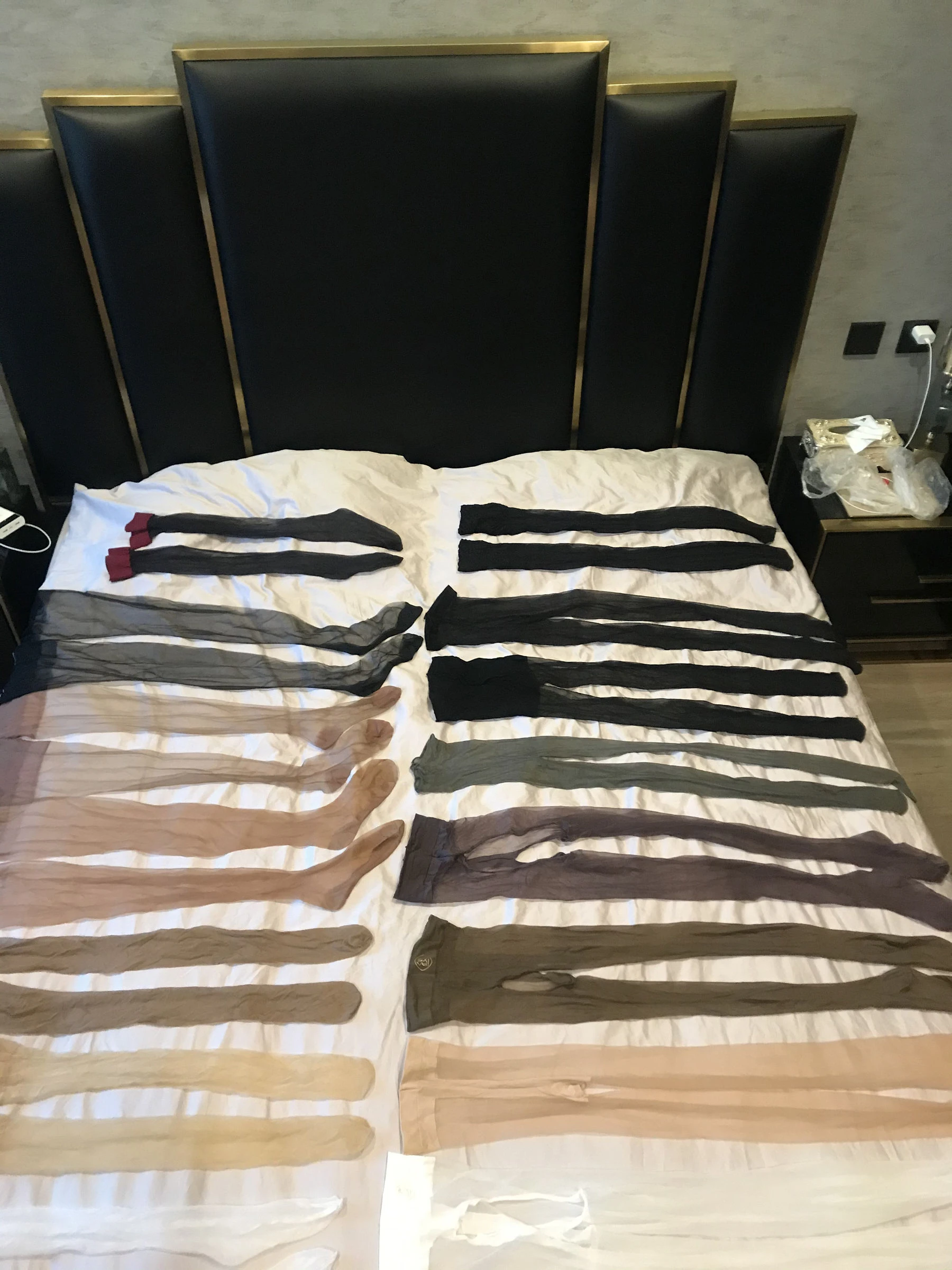 丝足博主麋鹿_Monroe 2020.04.23 丝袜展示|图集秀