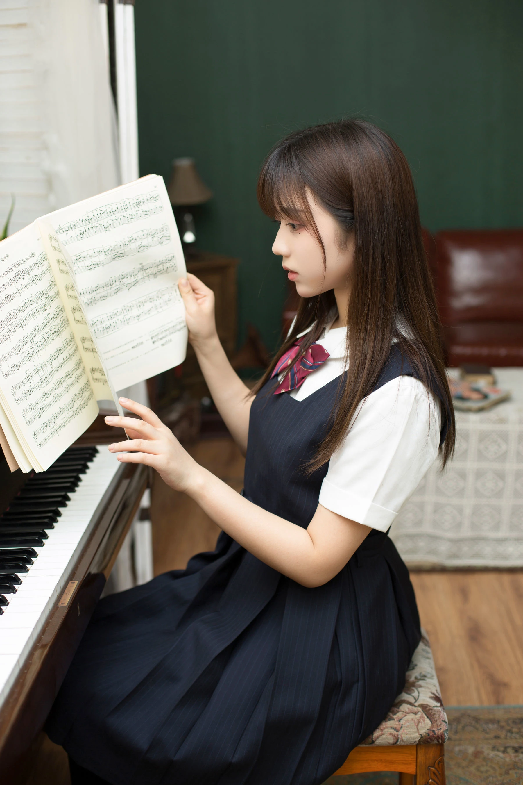 微博福利姬镜酱 – 不知梦 制服插图1