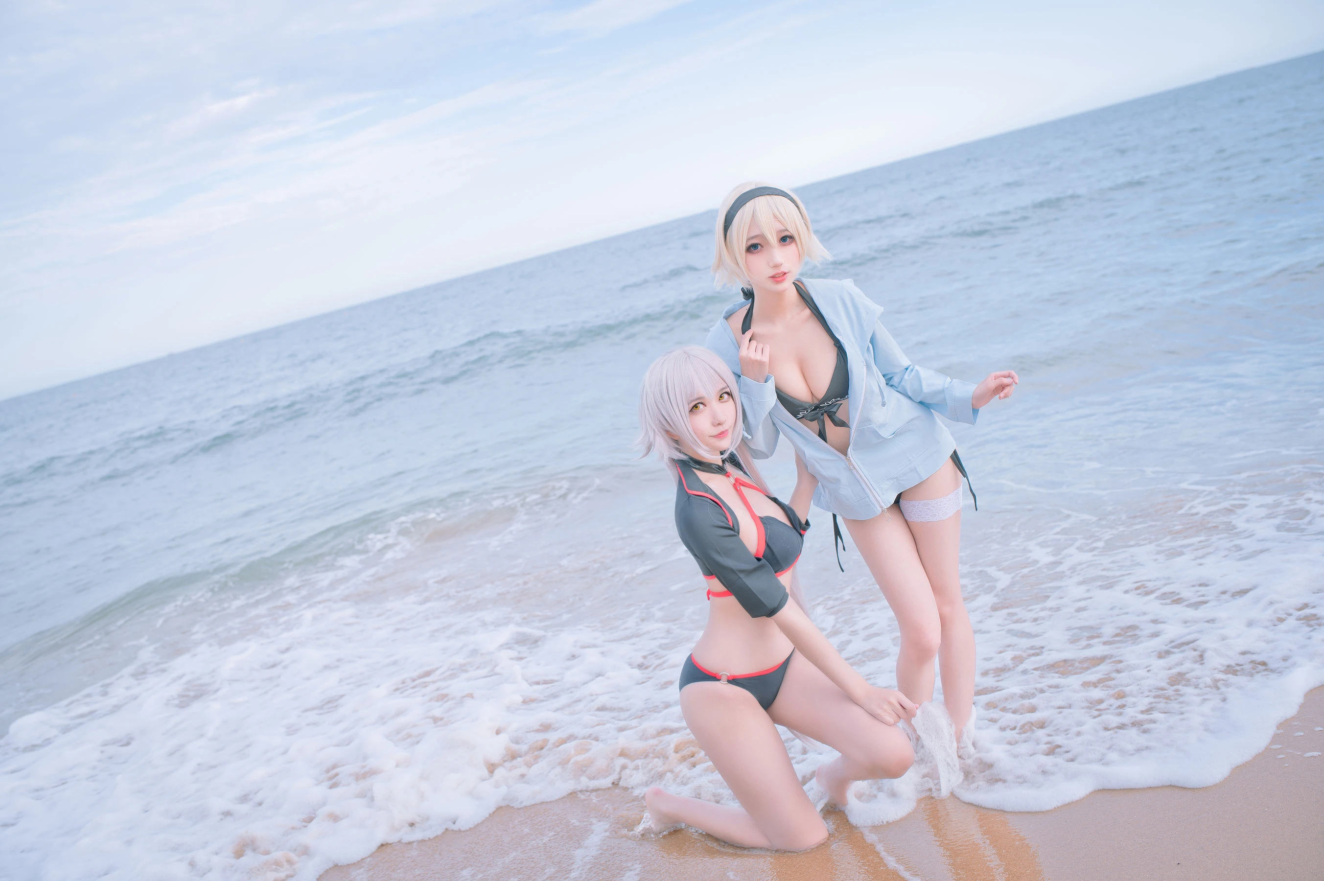 周叽是可爱兔兔 – 黑白贞双人泳衣插图3