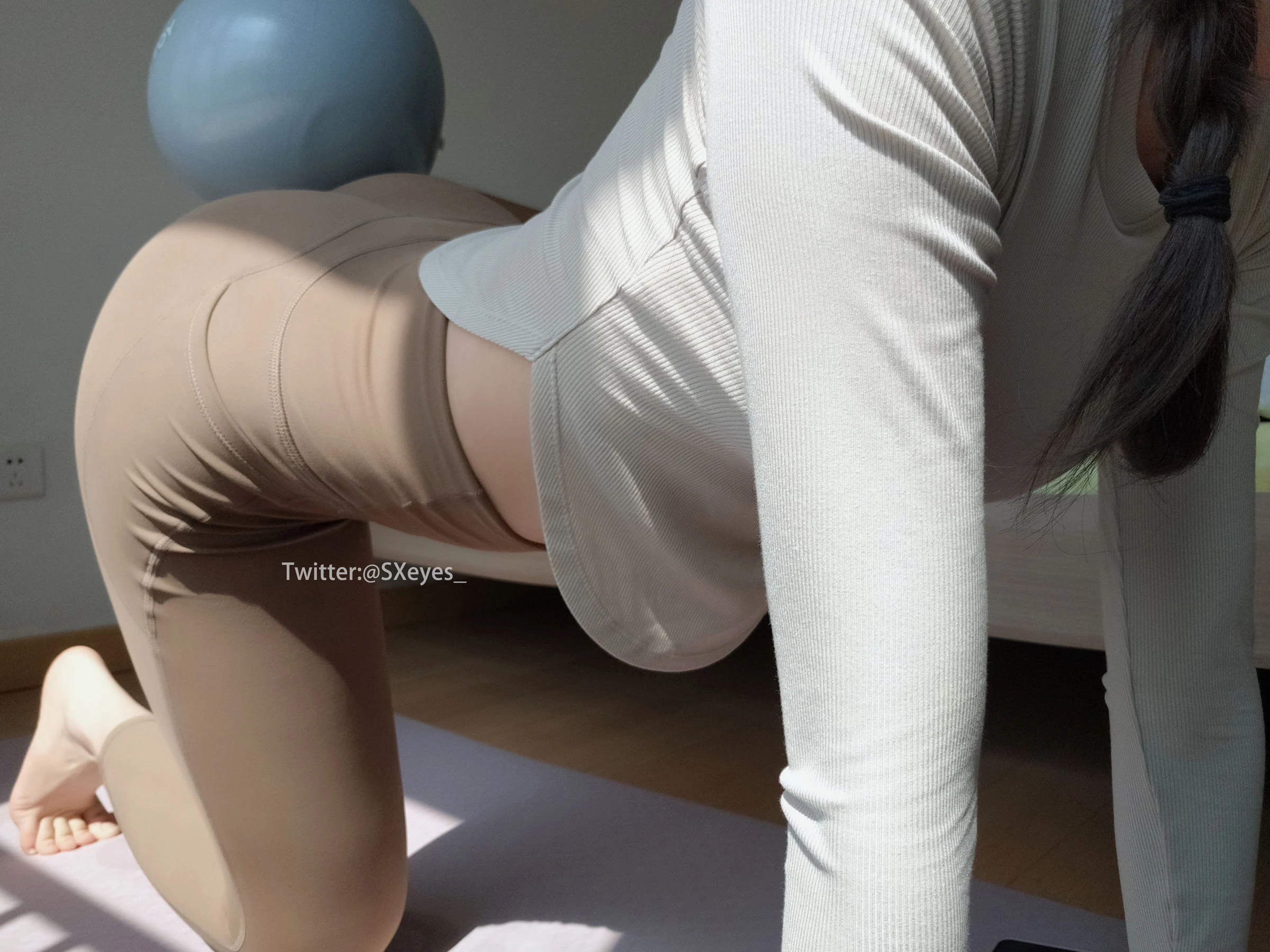 萌妹子眼酱大魔王w – 瑜伽服插图3