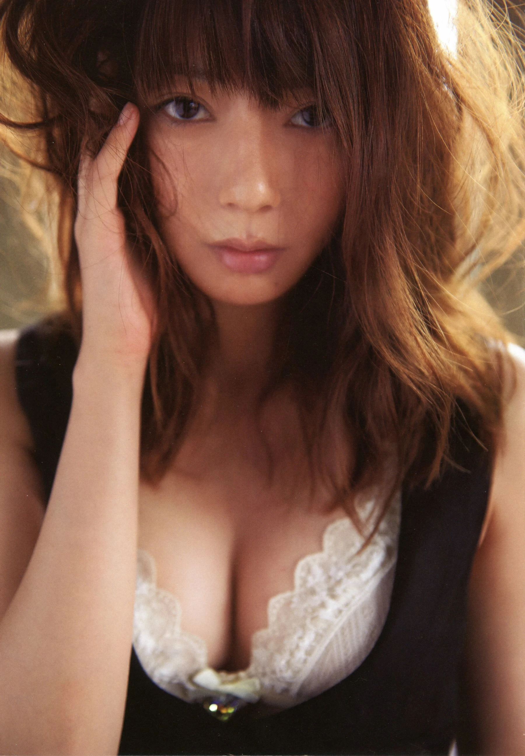 Yuria Haga 芳賀優里亜 写真集 「赤×ピンク」|图集秀