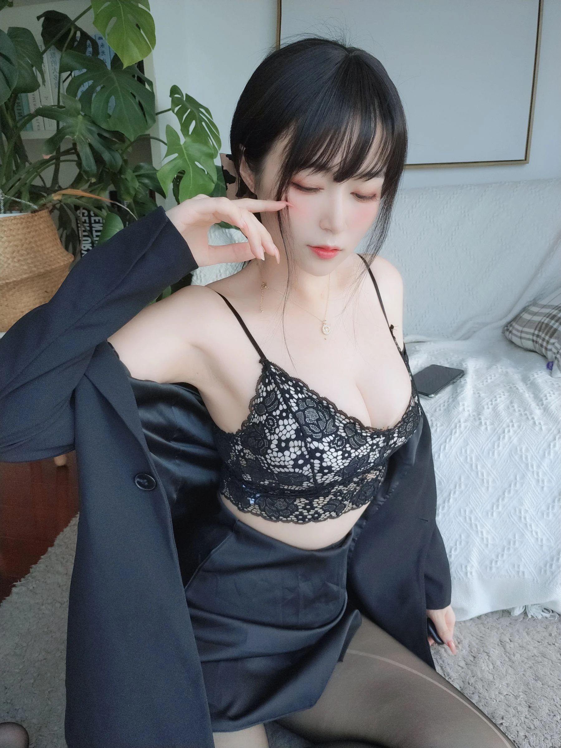Coser小姐姐白银 – 西服插图4