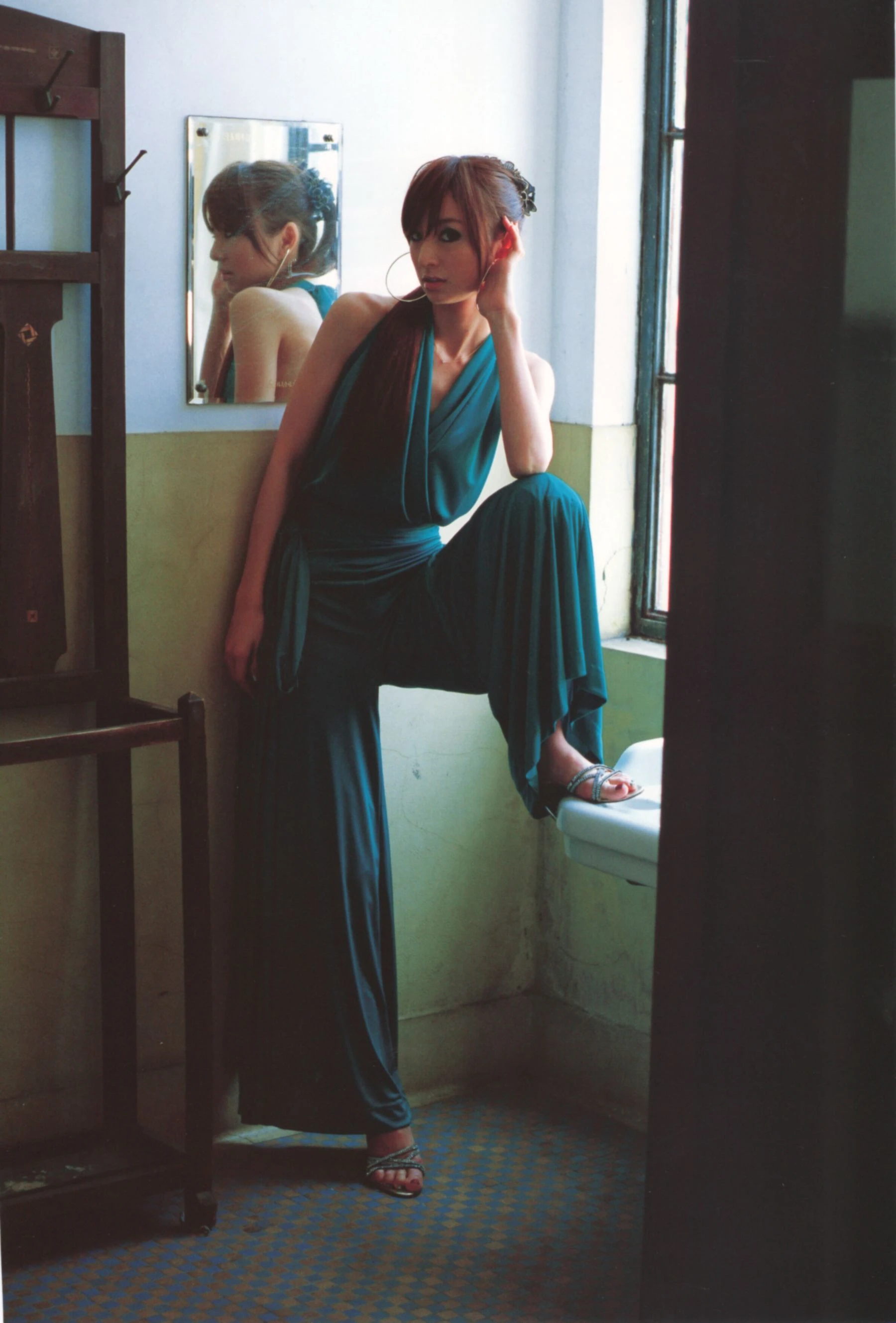 篠田麻里子 Mariko Shinoda《Pendulum》插图6