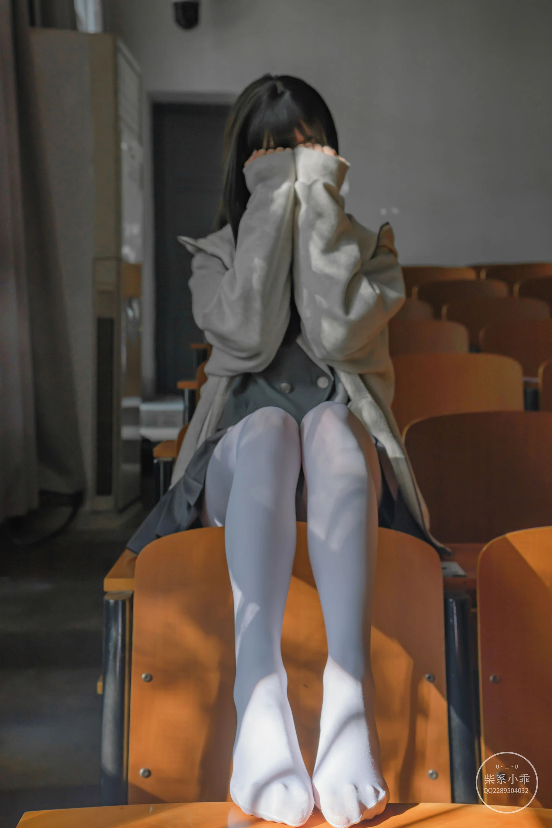 柴系小乖(稚乖画册) – 夜夜 教室插图4