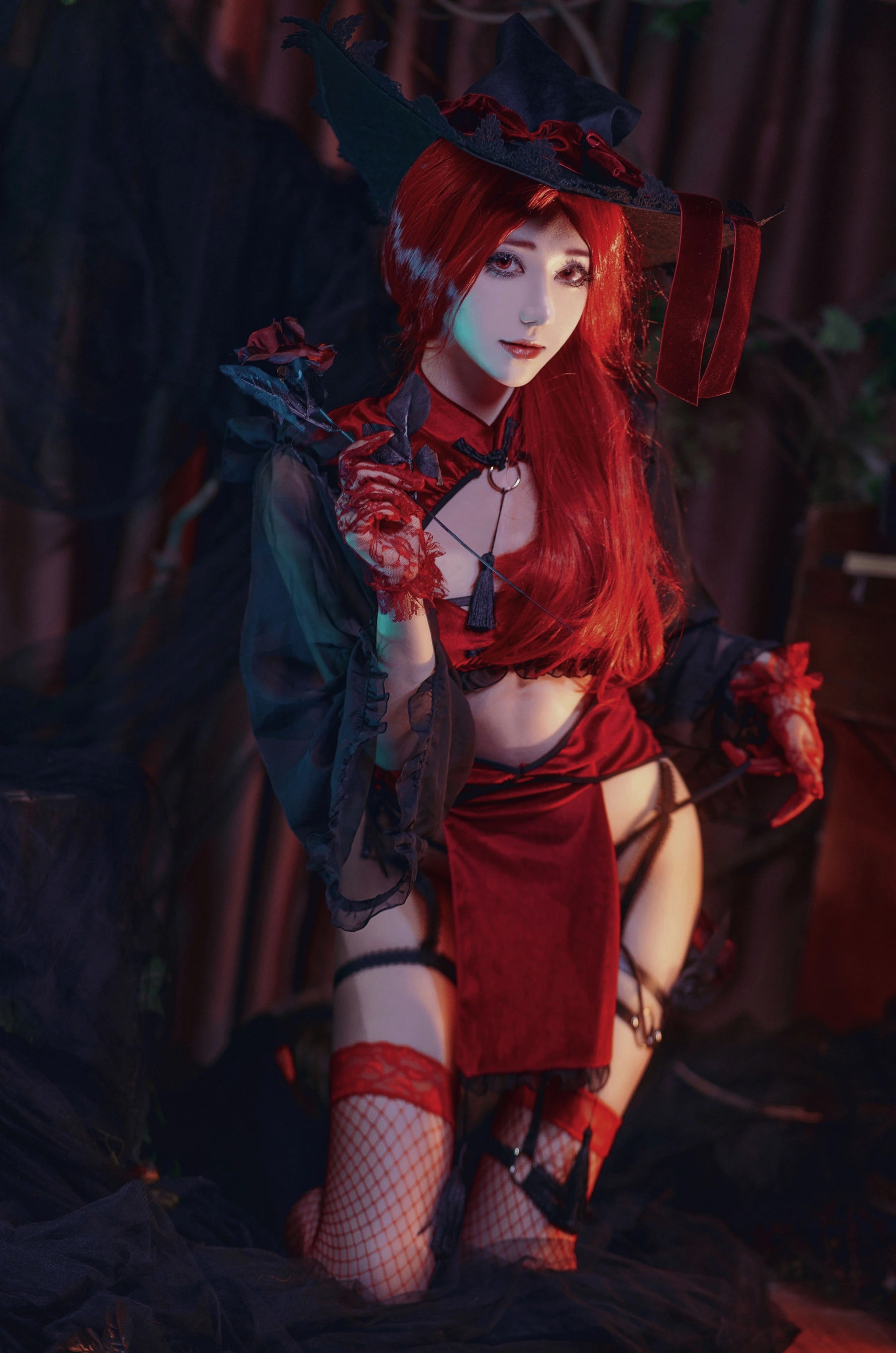动漫博主南桃Momoko – 红女巫|图集秀