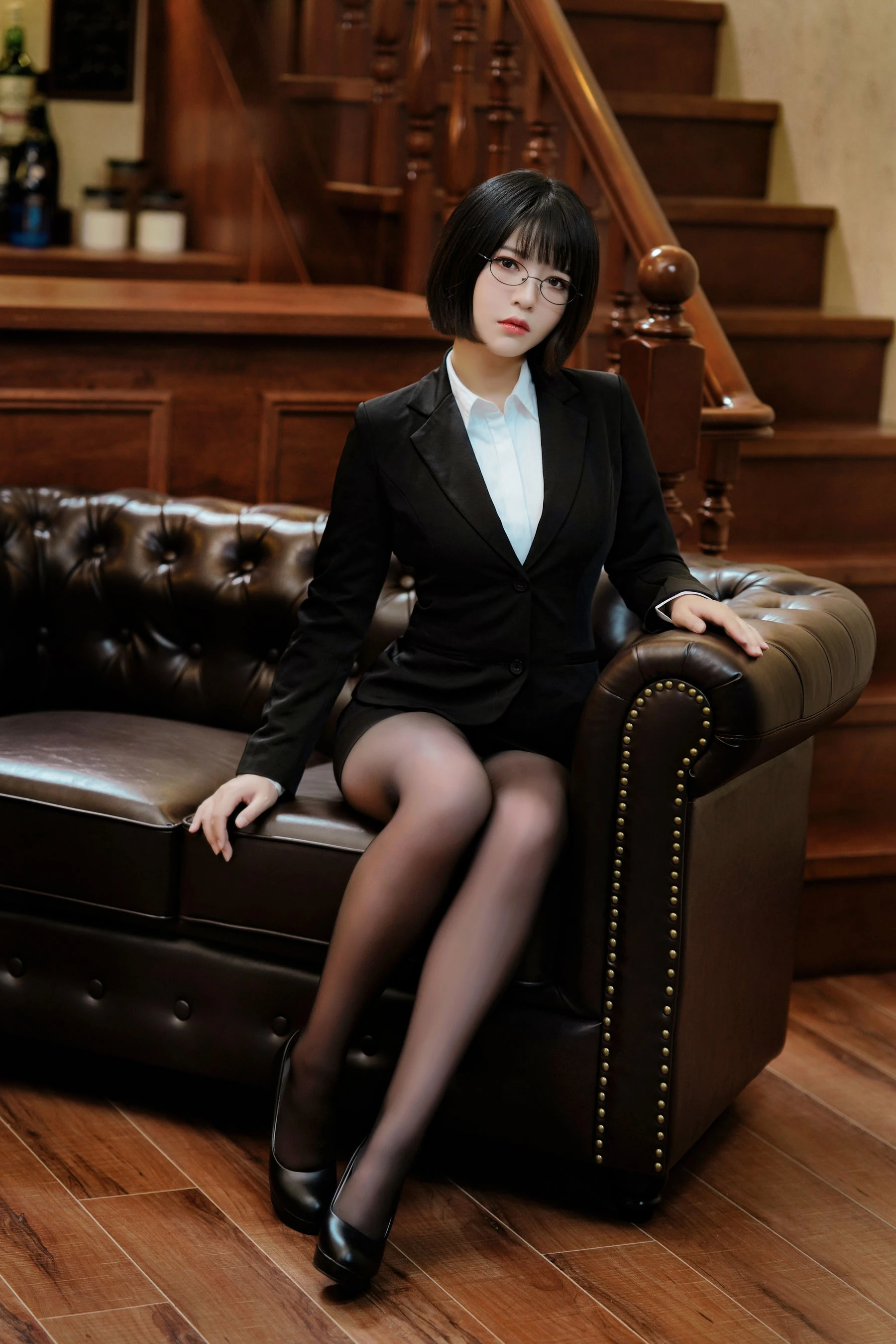 半半子 – OL様插图2