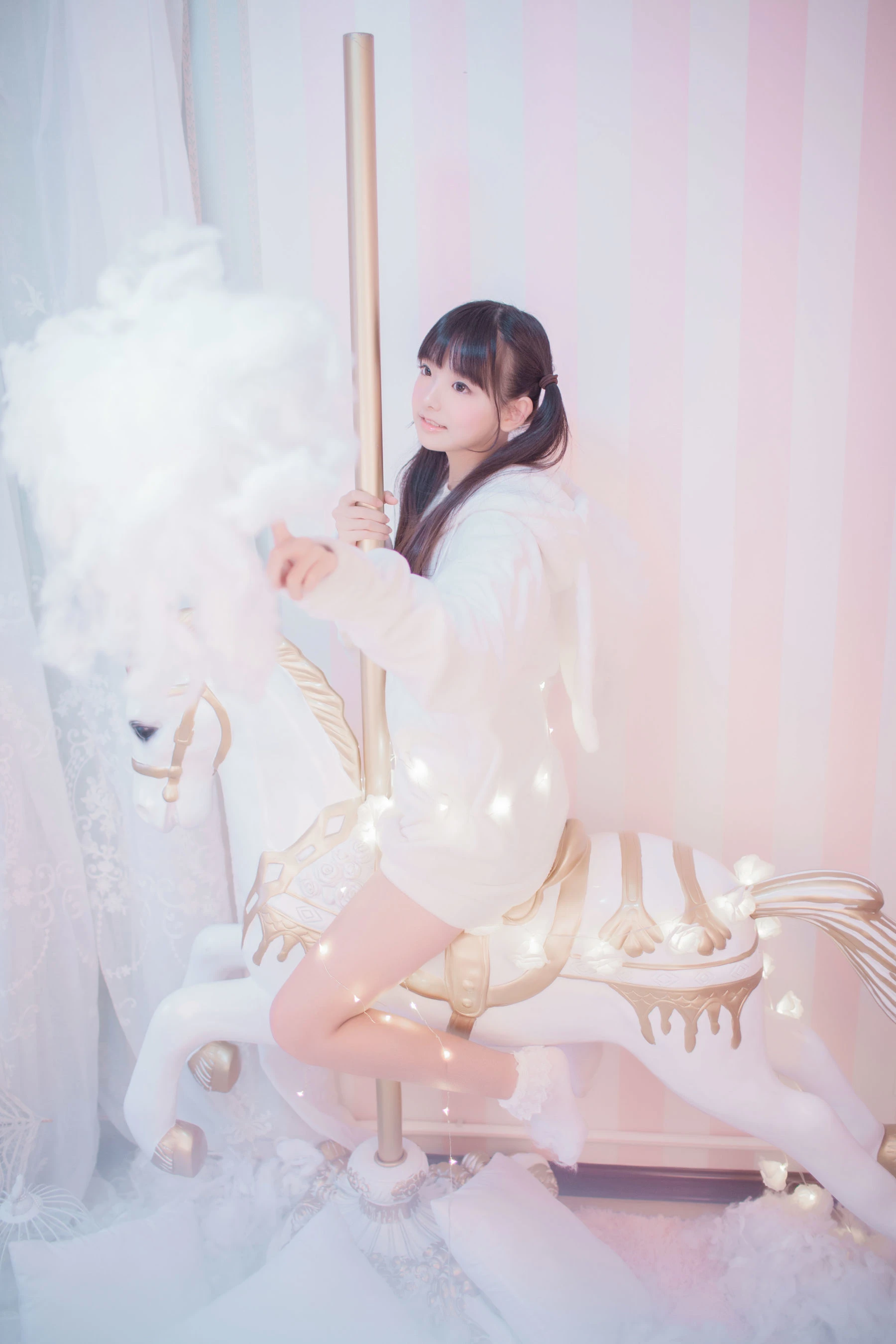 可爱妹妹樱群 玻璃罩下的旋转木马插图4