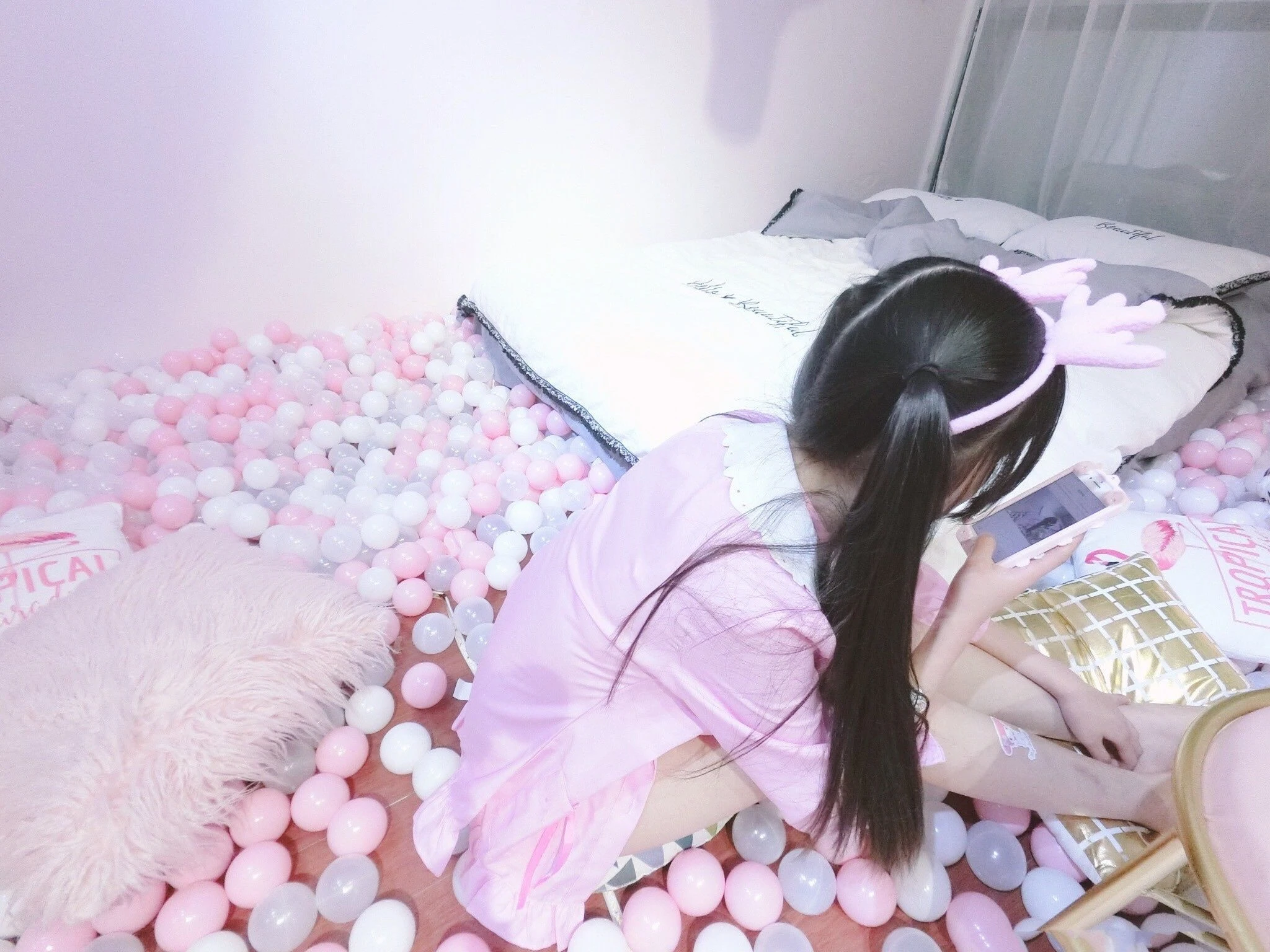 似喵 – 睡衣插图1