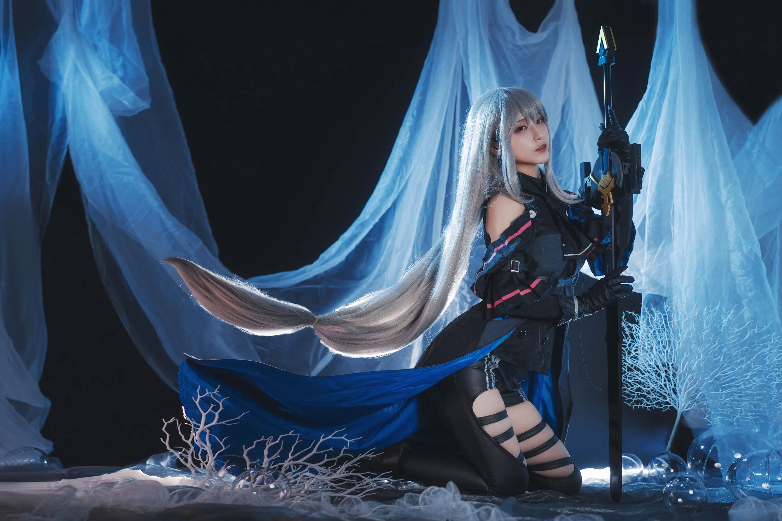 动漫博主铁板烧鬼舞w – 斯卡蒂插图1