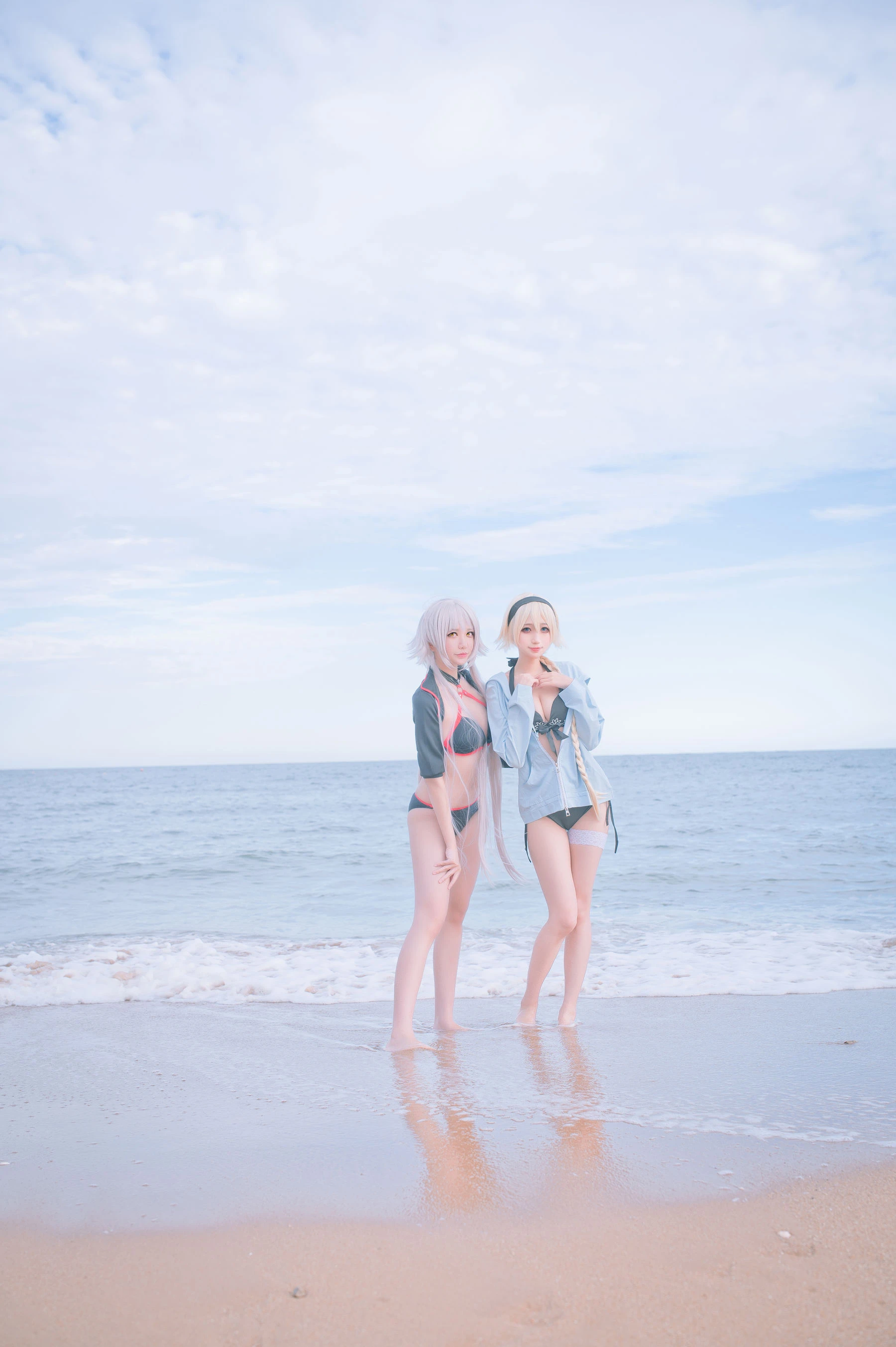 周叽是可爱兔兔 – 黑白贞双人泳衣插图1