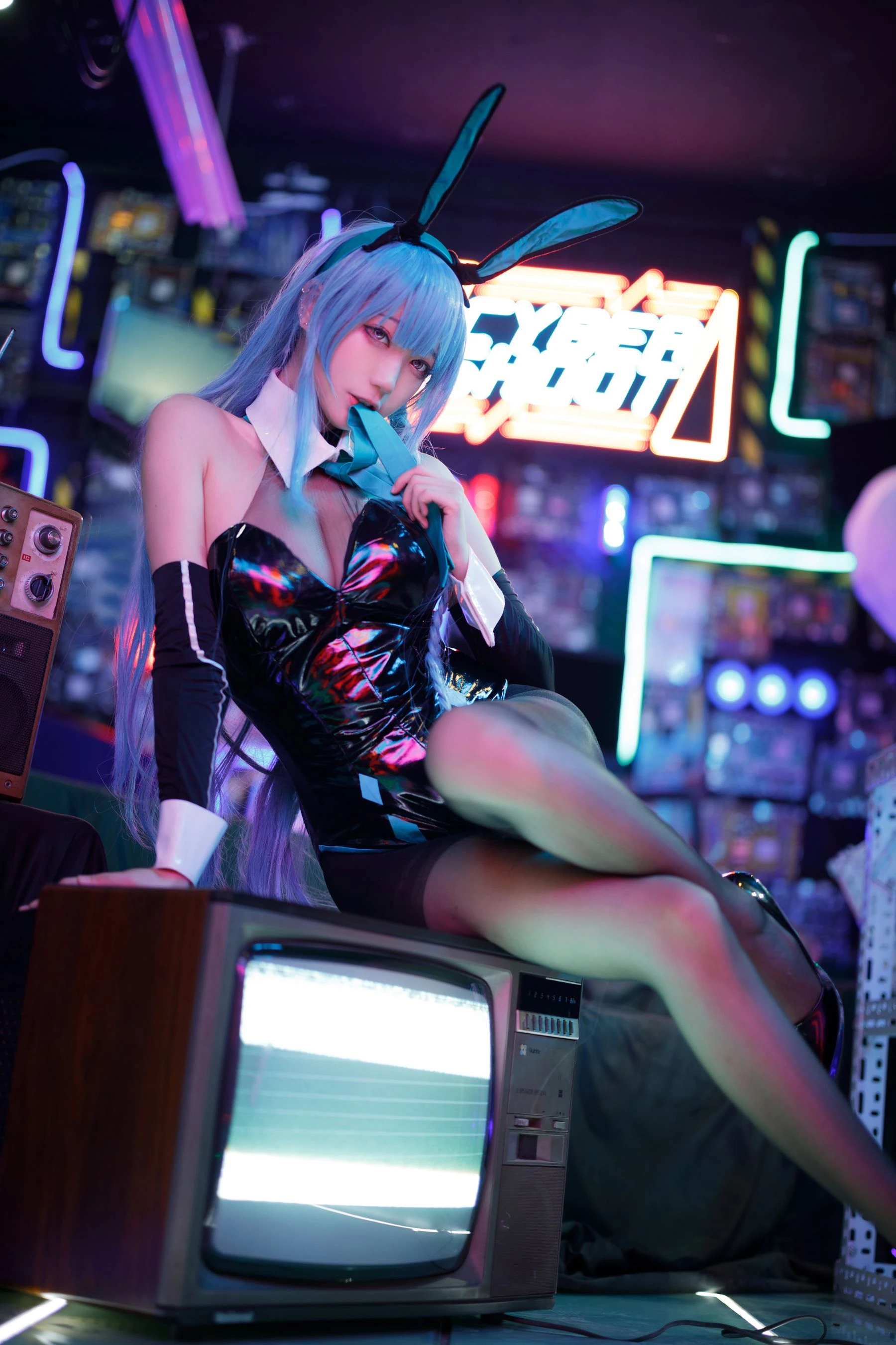 周叽是可爱兔兔 – 树城兔女郎插图3