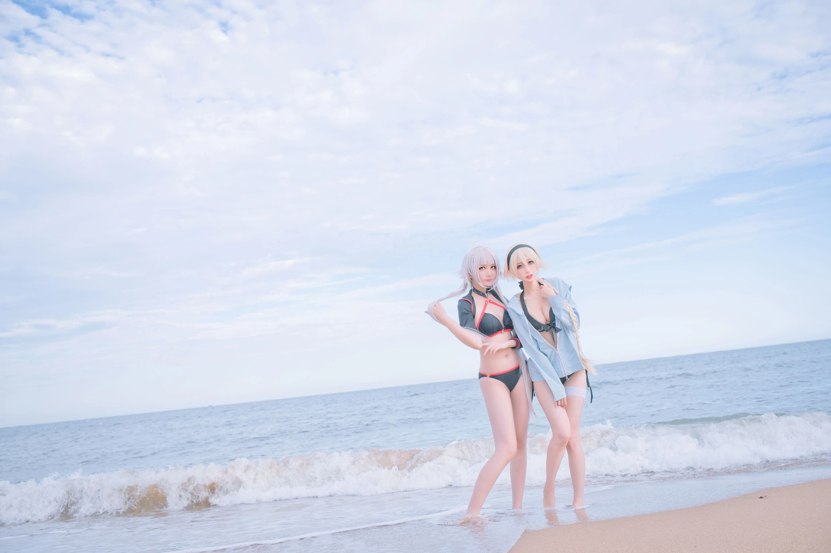 周叽是可爱兔兔 – 黑白贞双人泳衣插图2