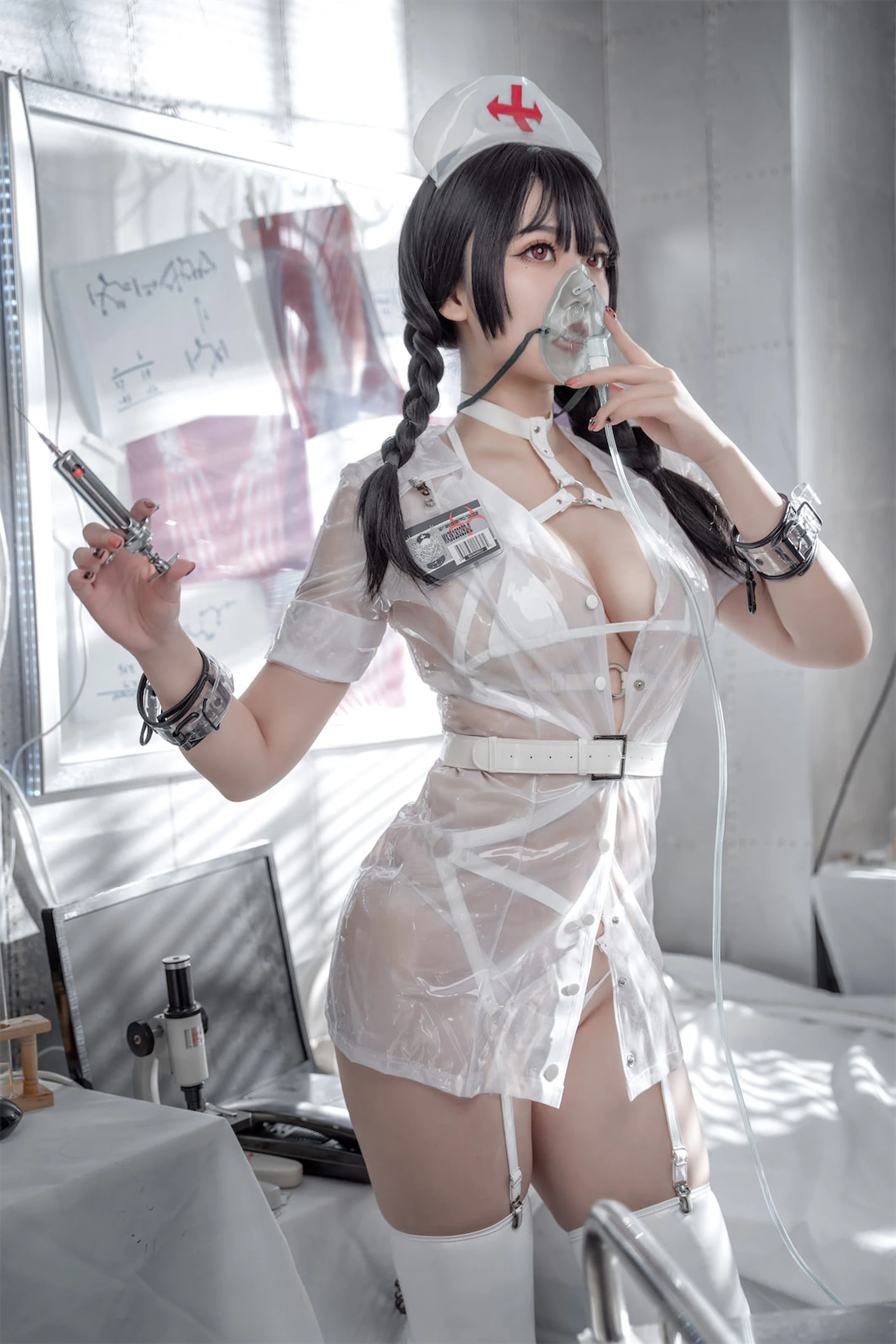 啊日日_Ganlory – 未来白色护士插图4