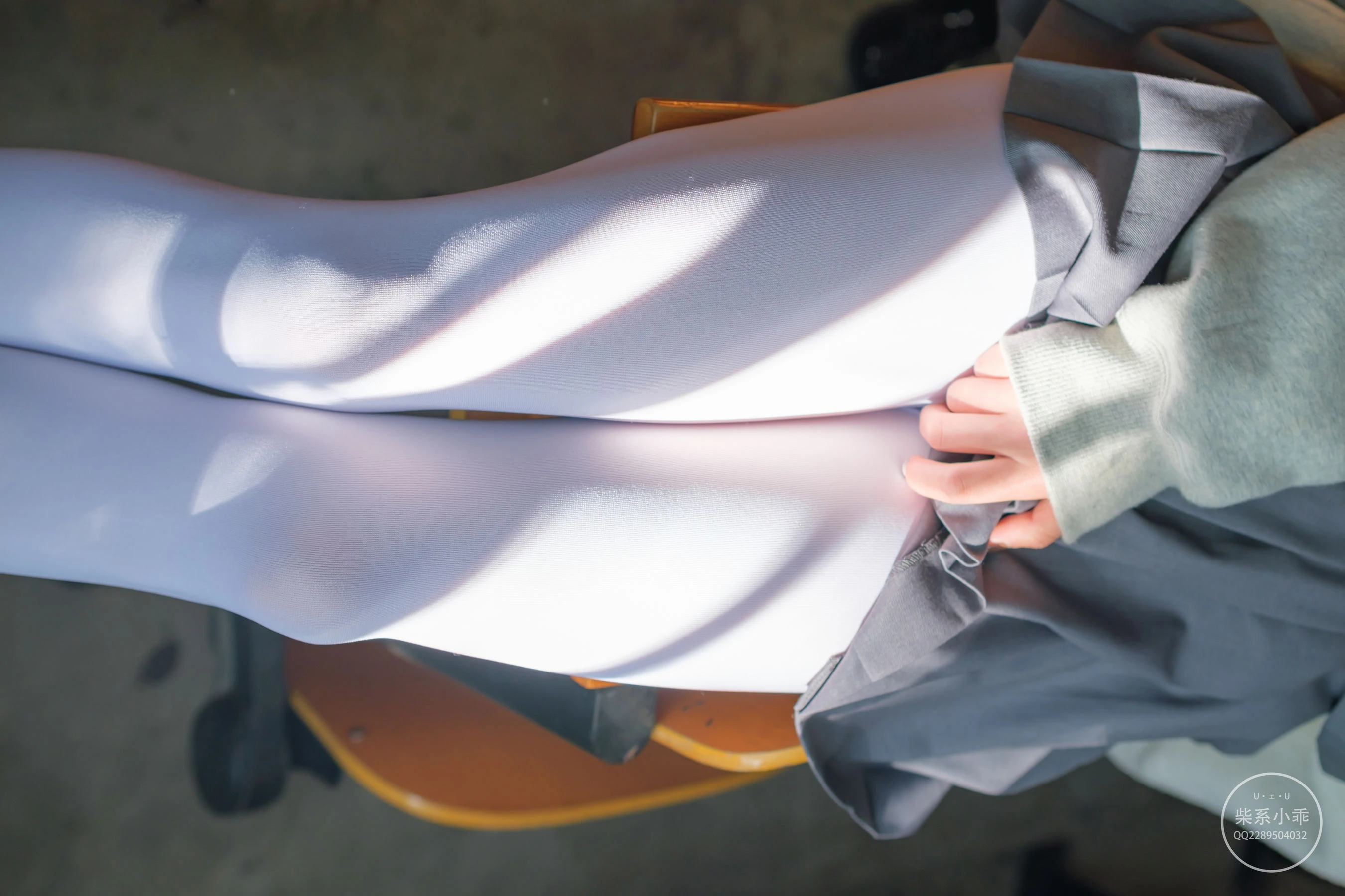 柴系小乖(稚乖画册) – 夜夜 教室插图3