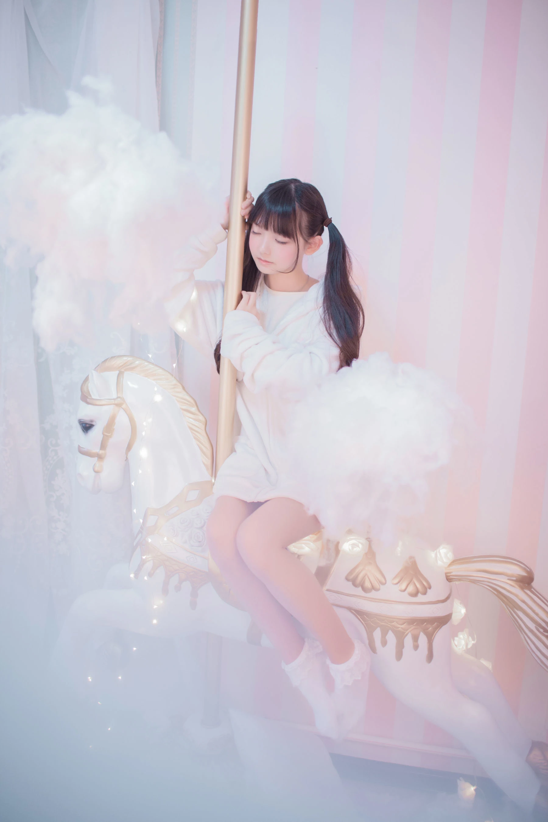 可爱妹妹樱群 玻璃罩下的旋转木马插图3