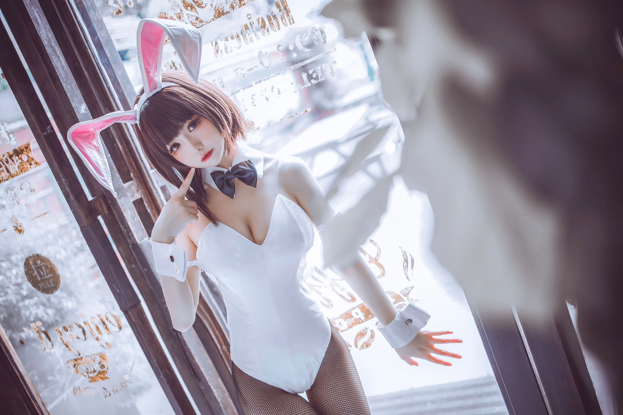 Coser衣衣 – 加藤惠兔女郎插图3