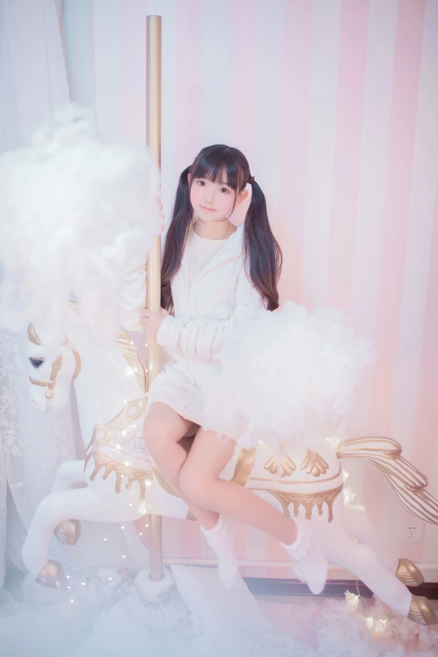 可爱妹妹樱群 玻璃罩下的旋转木马插图2