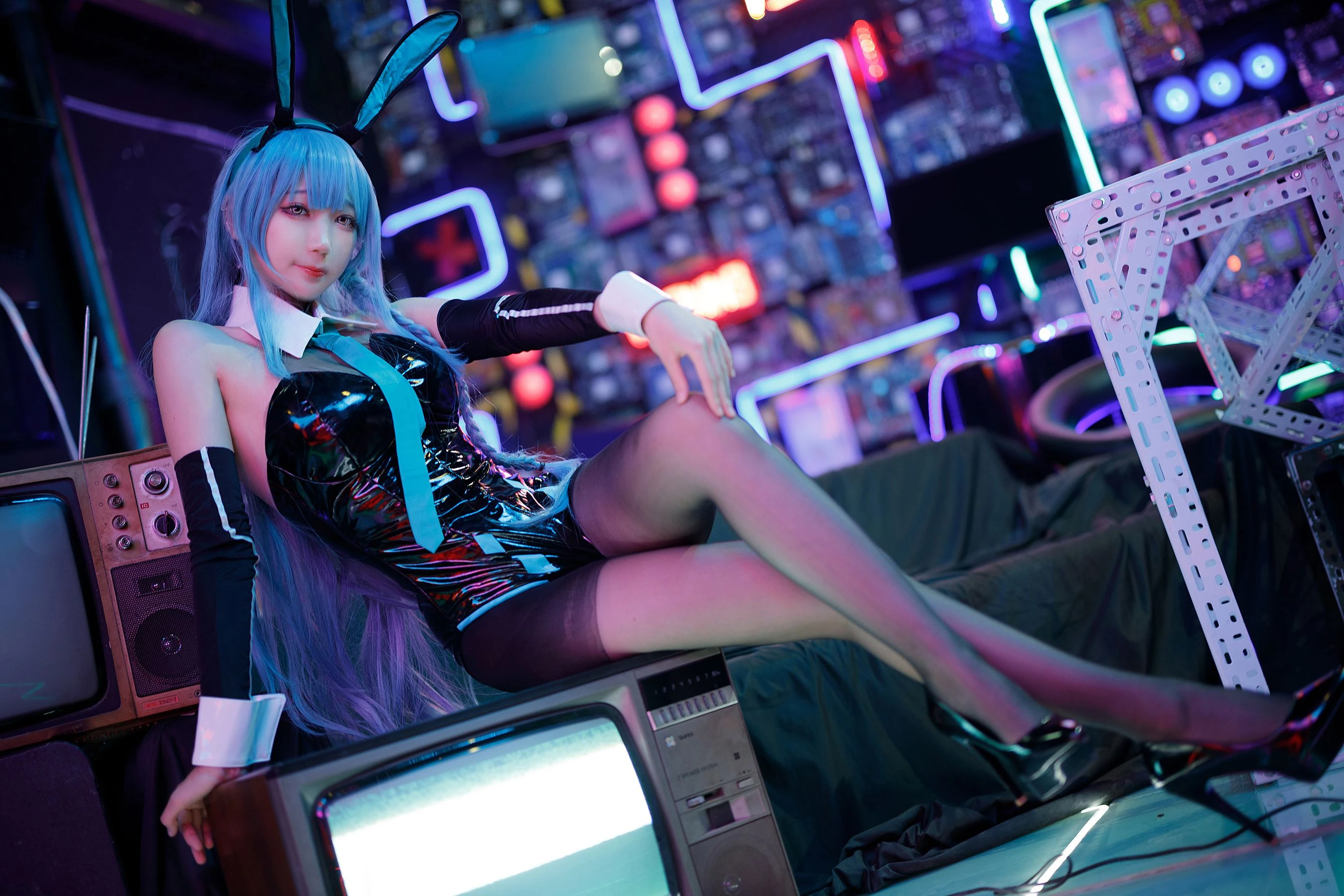 周叽是可爱兔兔 – 树城兔女郎插图1